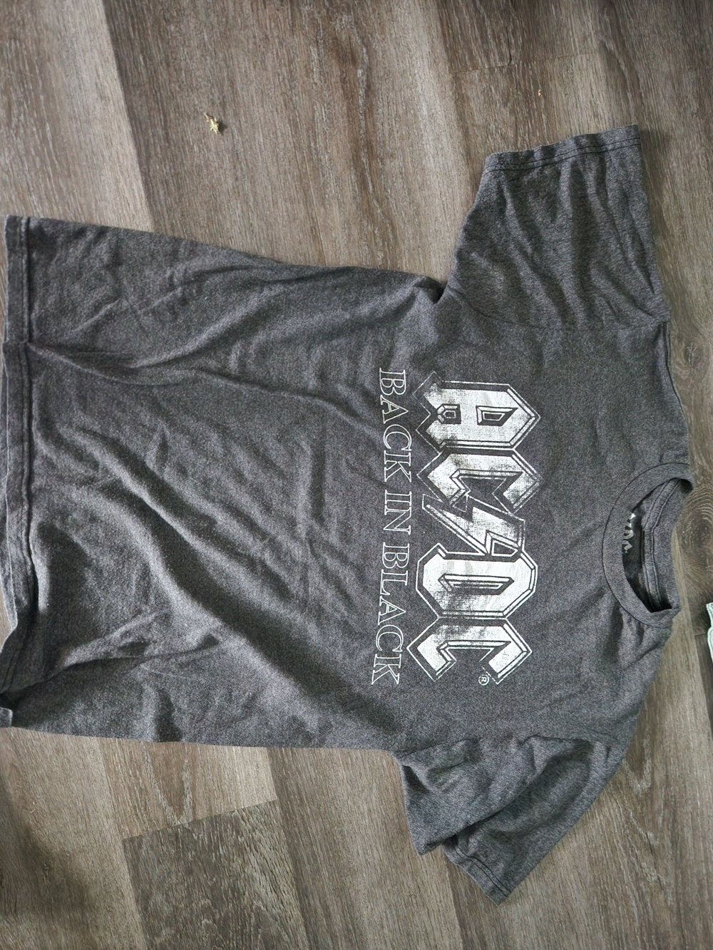 AC/DC 'Back In Black' Men's Graphic T‑Shirt - Charcoal